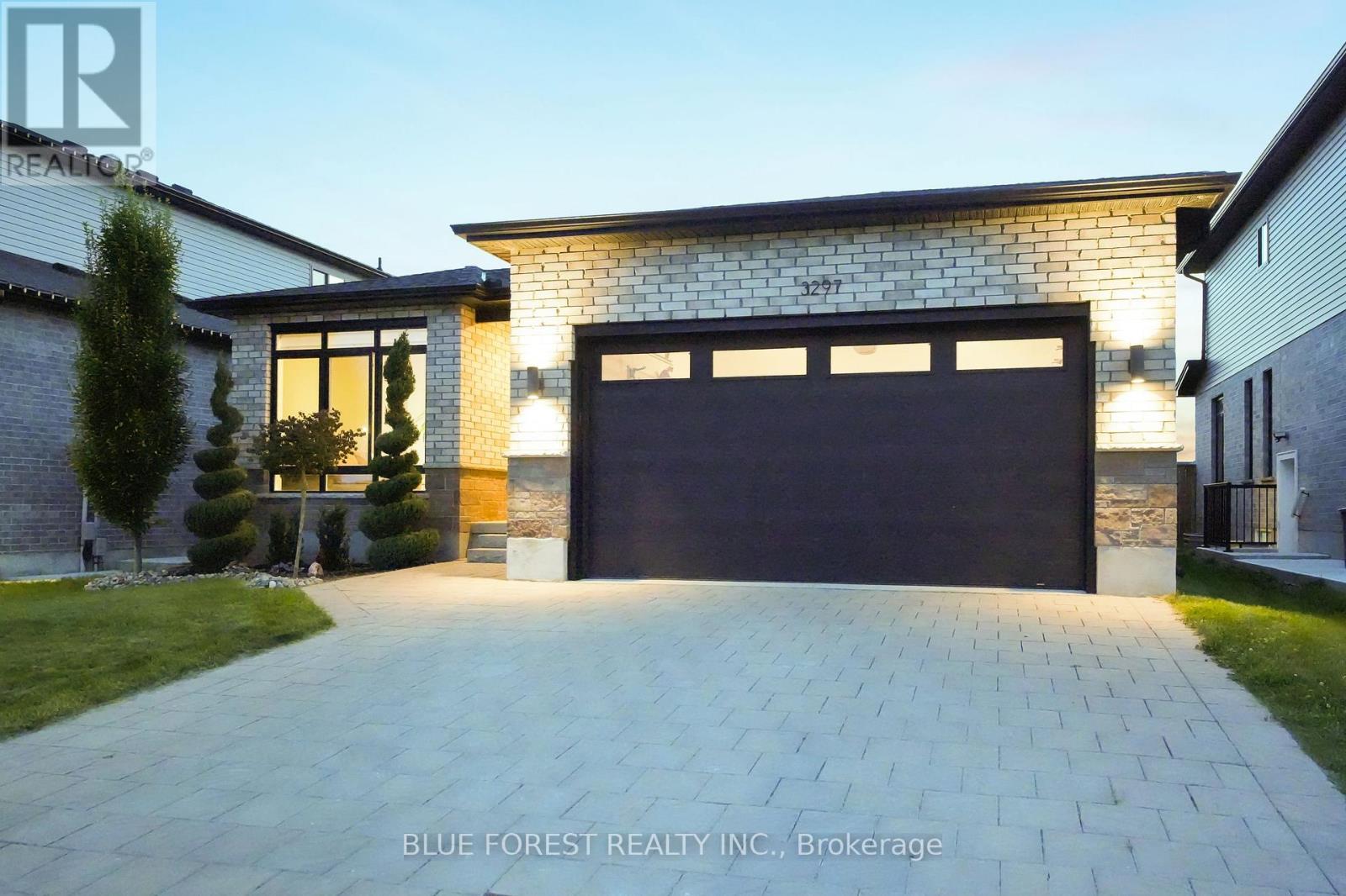 3297 REGIMENT ROAD, London South (South V), Ontario, N6P0G5 — Photo 3