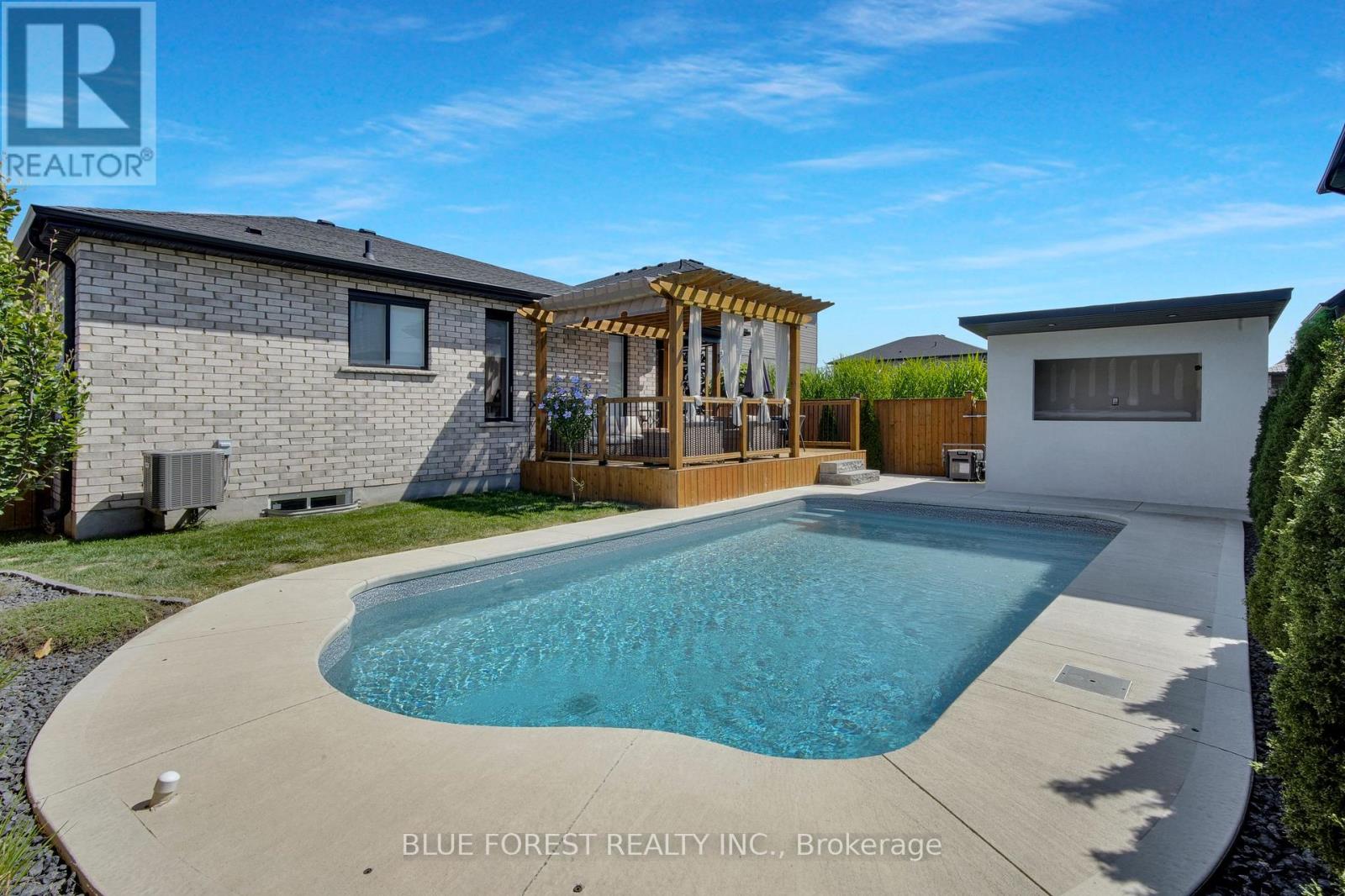 3297 REGIMENT ROAD, London South (South V), Ontario, N6P0G5 — Photo 47