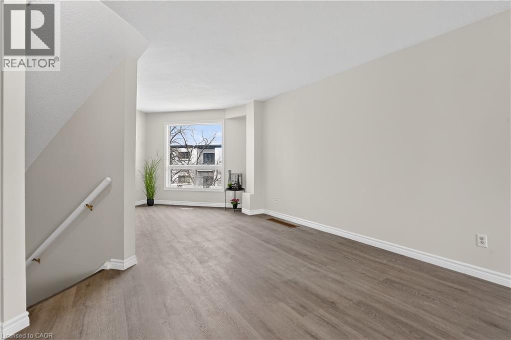 60 ELMSDALE Drive Unit# 66, Kitchener, Ontario, N2E2G4 — Photo 27