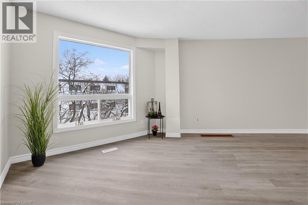 60 ELMSDALE Drive Unit# 66, Kitchener, Ontario, N2E2G4 — Photo 28