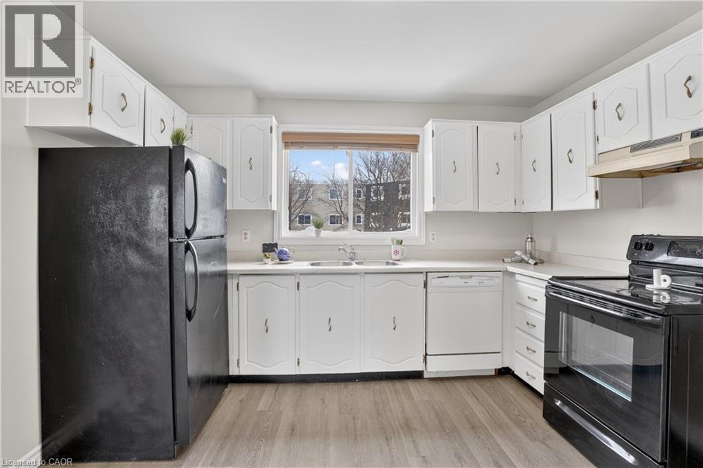 60 ELMSDALE Drive Unit# 66, Kitchener, Ontario, N2E2G4 — Photo 8