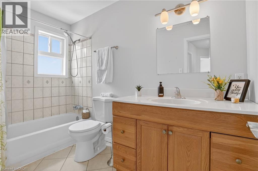 60 ELMSDALE Drive Unit# 66, Kitchener, Ontario, N2E2G4 — Photo 9