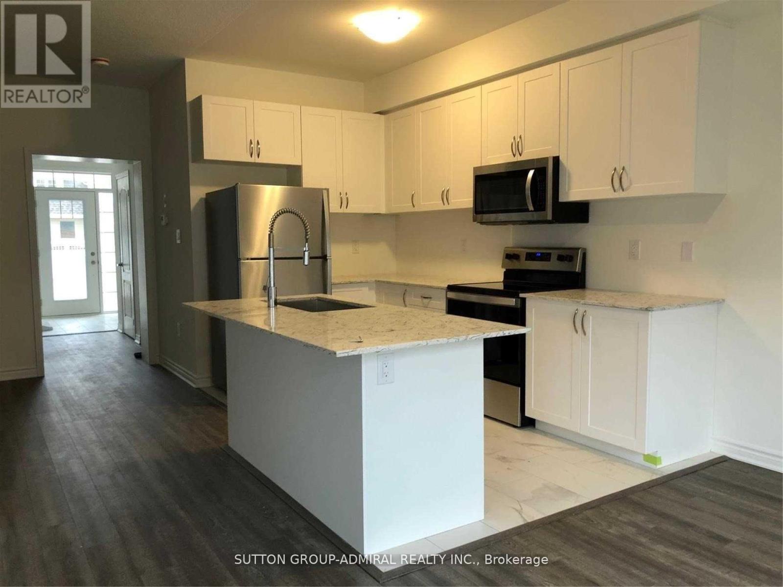 12 BOBOLINK DRIVE, Wasaga Beach, Ontario, L9Z0J2 — Photo 2