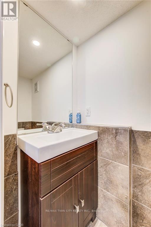 85 BURLINGTON DRIVE, Kitchener, Ontario, N2B1T4 — Photo 24