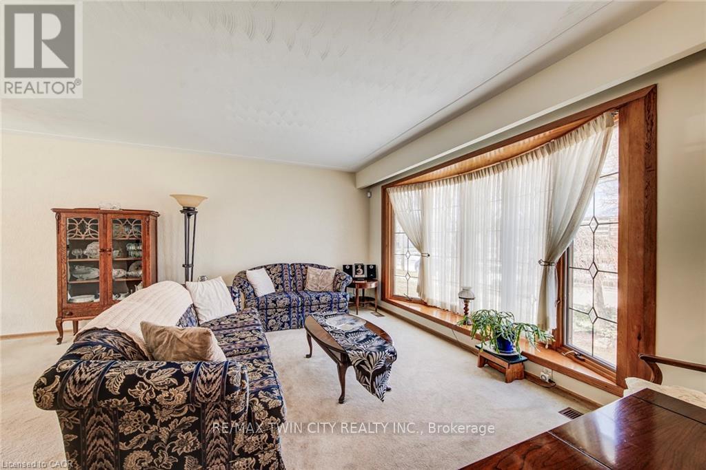 85 BURLINGTON DRIVE, Kitchener, Ontario, N2B1T4 — Photo 3