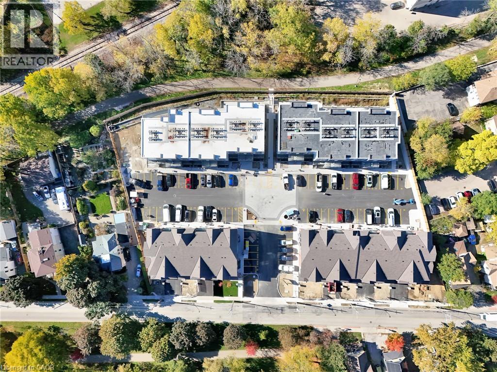 31 MILL Street Unit# 10, Kitchener, Ontario, N2G0G6 — Photo 4