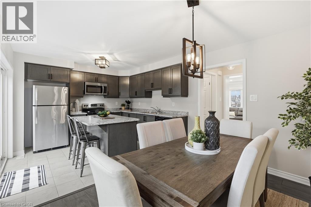 230 AVONSYDE Boulevard Unit# 15, Waterdown, Ontario, L8B1T9 — Photo 10