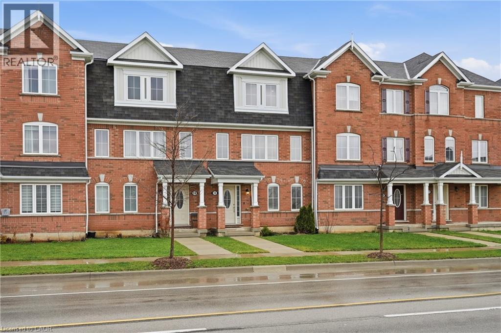 230 AVONSYDE Boulevard Unit# 15, Waterdown, Ontario, L8B1T9 — Photo 2