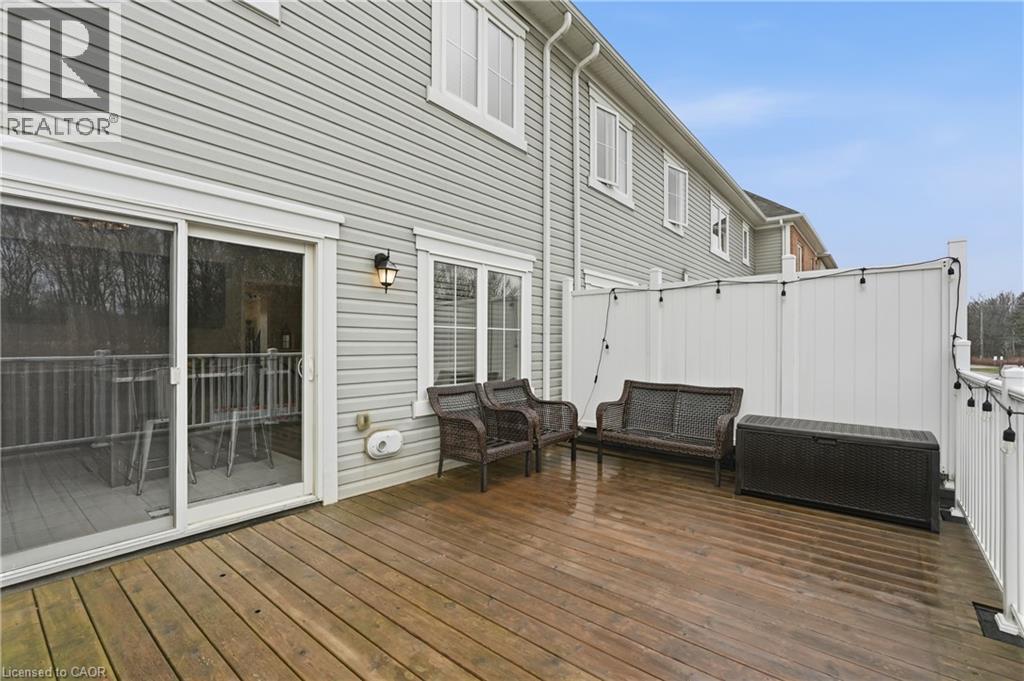 230 AVONSYDE Boulevard Unit# 15, Waterdown, Ontario, L8B1T9 — Photo 27