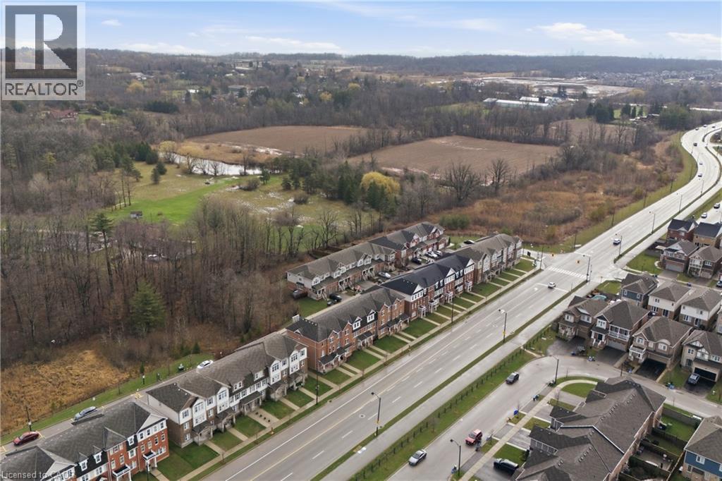 230 AVONSYDE Boulevard Unit# 15, Waterdown, Ontario, L8B1T9 — Photo 35