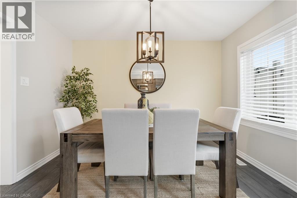 230 AVONSYDE Boulevard Unit# 15, Waterdown, Ontario, L8B1T9 — Photo 8