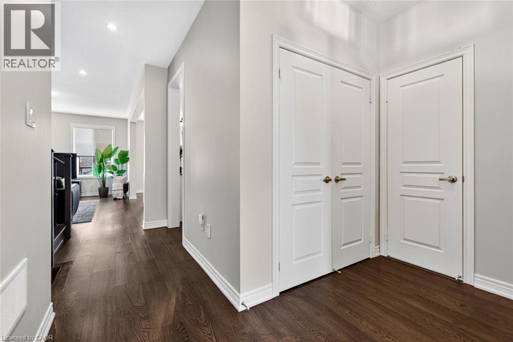 225 SKINNER Road, Waterdown, Ontario, L8B1X2 — Photo 18