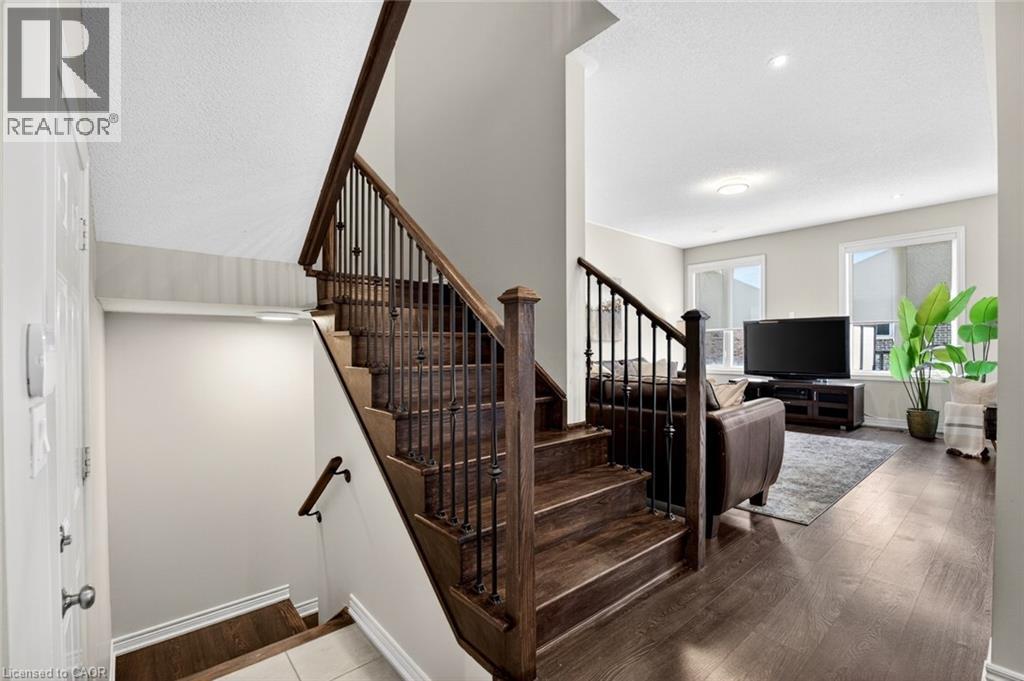 225 SKINNER Road, Waterdown, Ontario, L8B1X2 — Photo 35