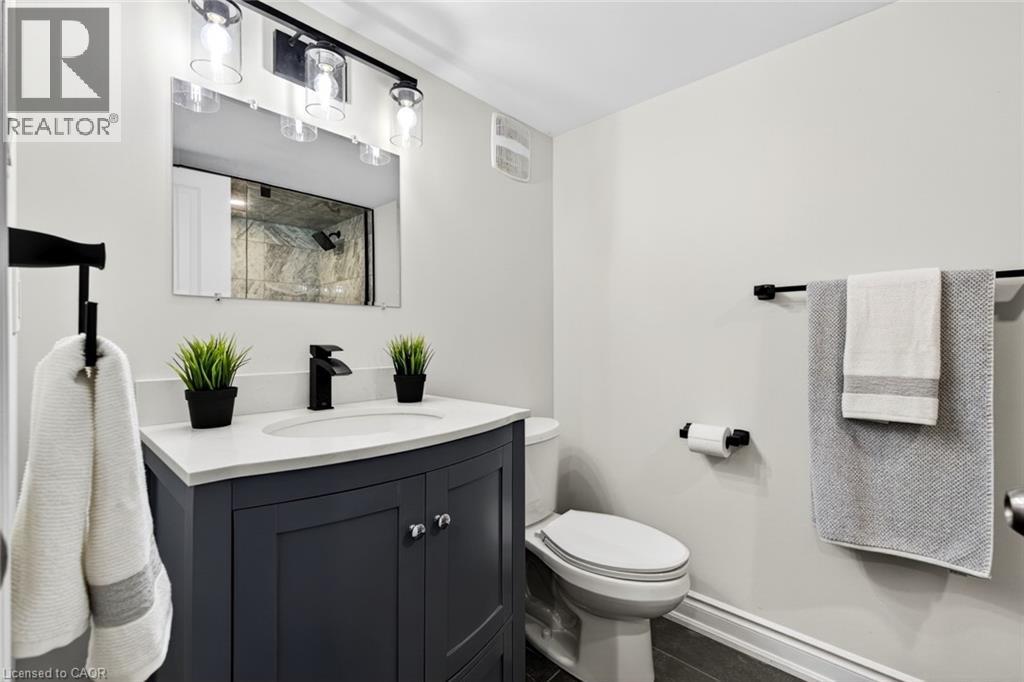 225 SKINNER Road, Waterdown, Ontario, L8B1X2 — Photo 41