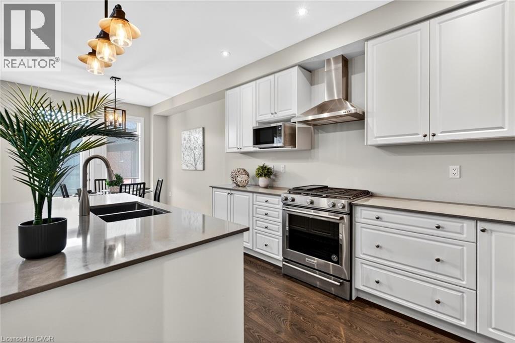 225 SKINNER Road, Waterdown, Ontario, L8B1X2 — Photo 5