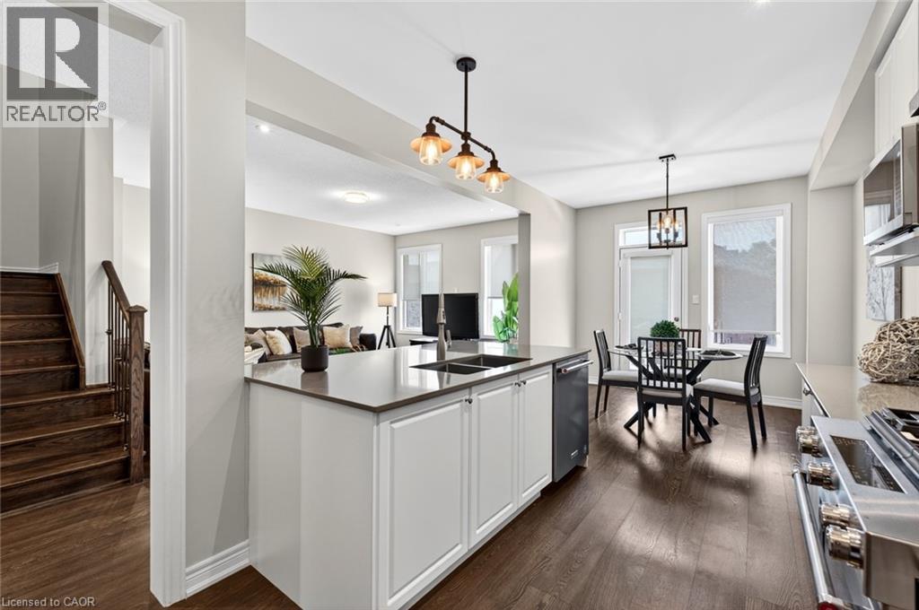 225 SKINNER Road, Waterdown, Ontario, L8B1X2 — Photo 8