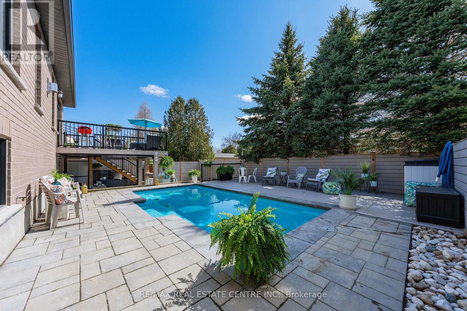 57 CUTTING DRIVE, Centre Wellington (Elora/Salem), Ontario, N0B1S0 — Photo 2