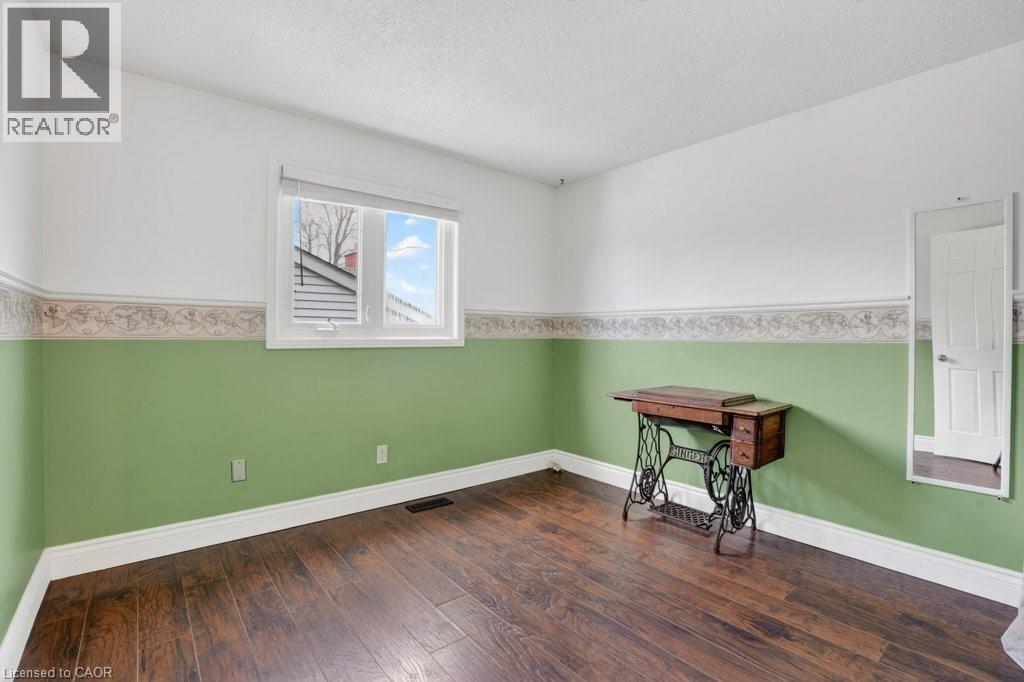 54 DEERWOOD Crescent, Kitchener, Ontario, N2N1R3 — Photo 28