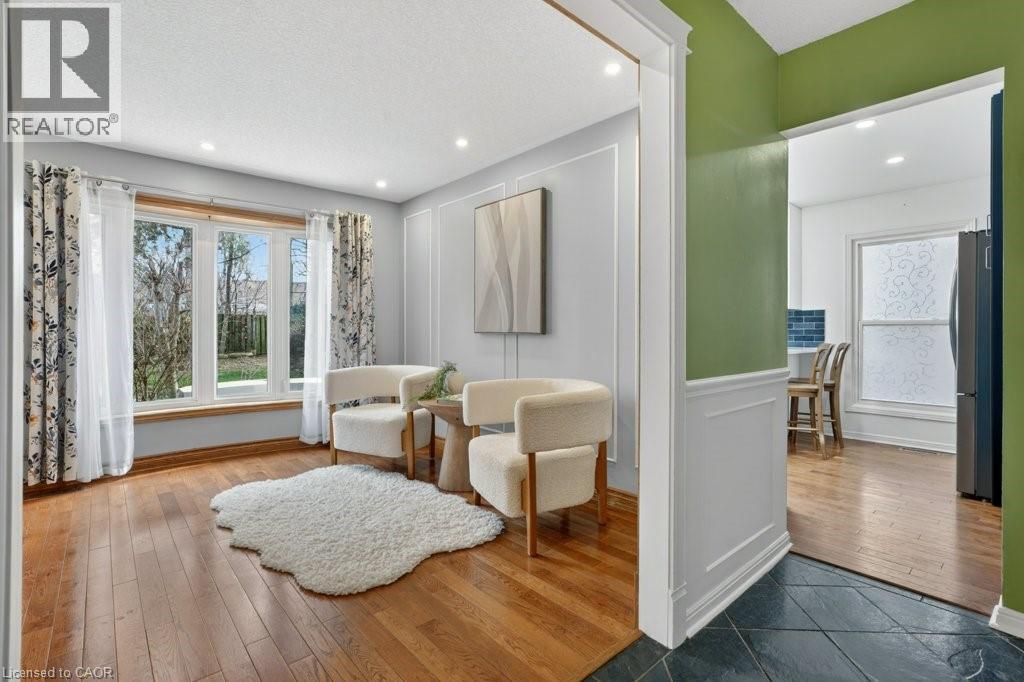 54 DEERWOOD Crescent, Kitchener, Ontario, N2N1R3 — Photo 8