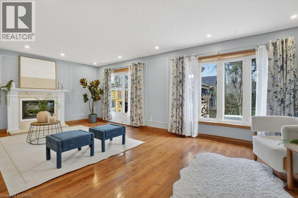 54 DEERWOOD Crescent, Kitchener, Ontario, N2N1R3 — Photo 9