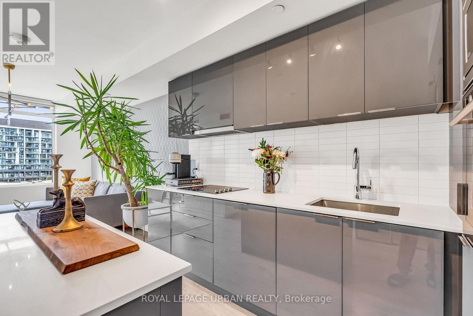 611 - 27 BATHURST STREET, Toronto (Waterfront Communities), Ontario, M5V0R1 — Photo 9