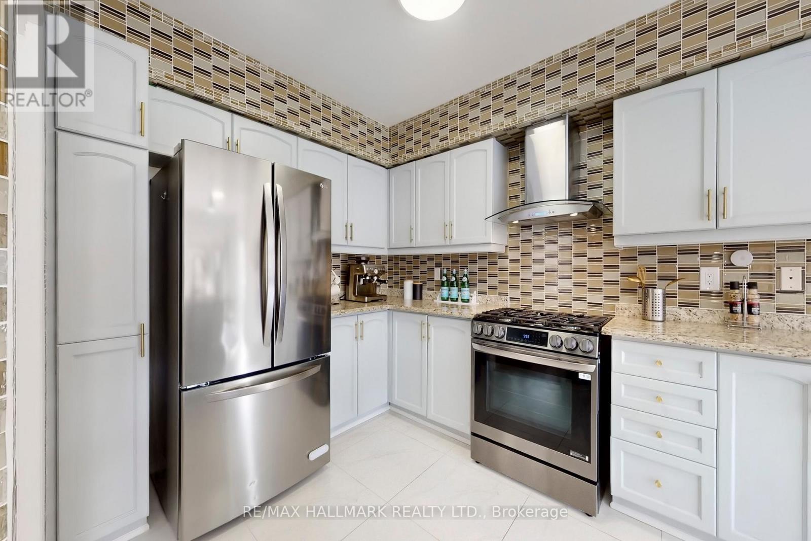 17 DURANGO DRIVE, Richmond Hill (Westbrook), Ontario, L4S2W5 — Photo 12