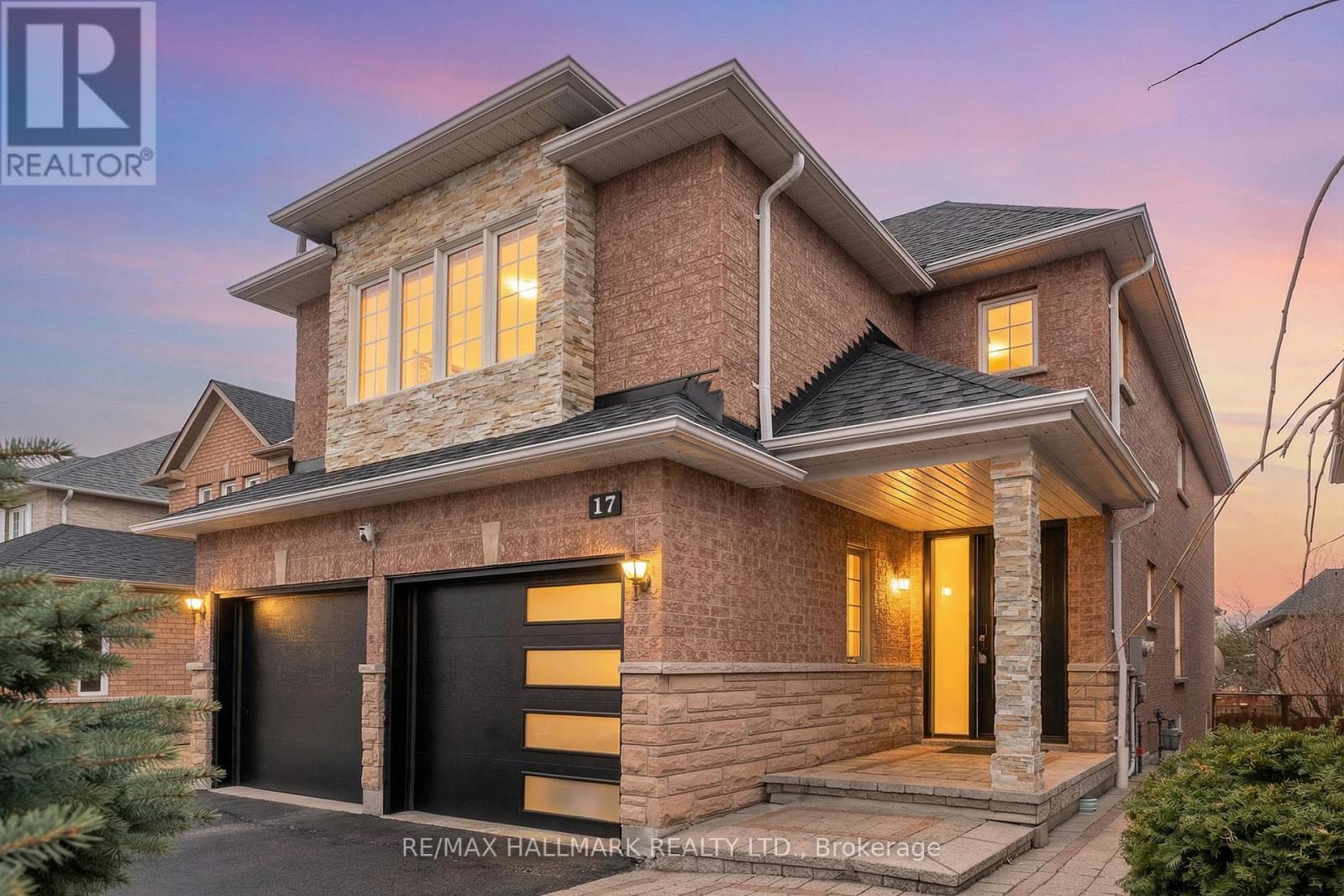 17 DURANGO DRIVE, Richmond Hill (Westbrook), Ontario, L4S2W5 — Photo 2