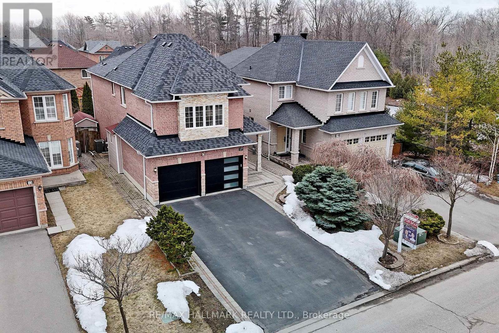 17 DURANGO DRIVE, Richmond Hill (Westbrook), Ontario, L4S2W5 — Photo 4