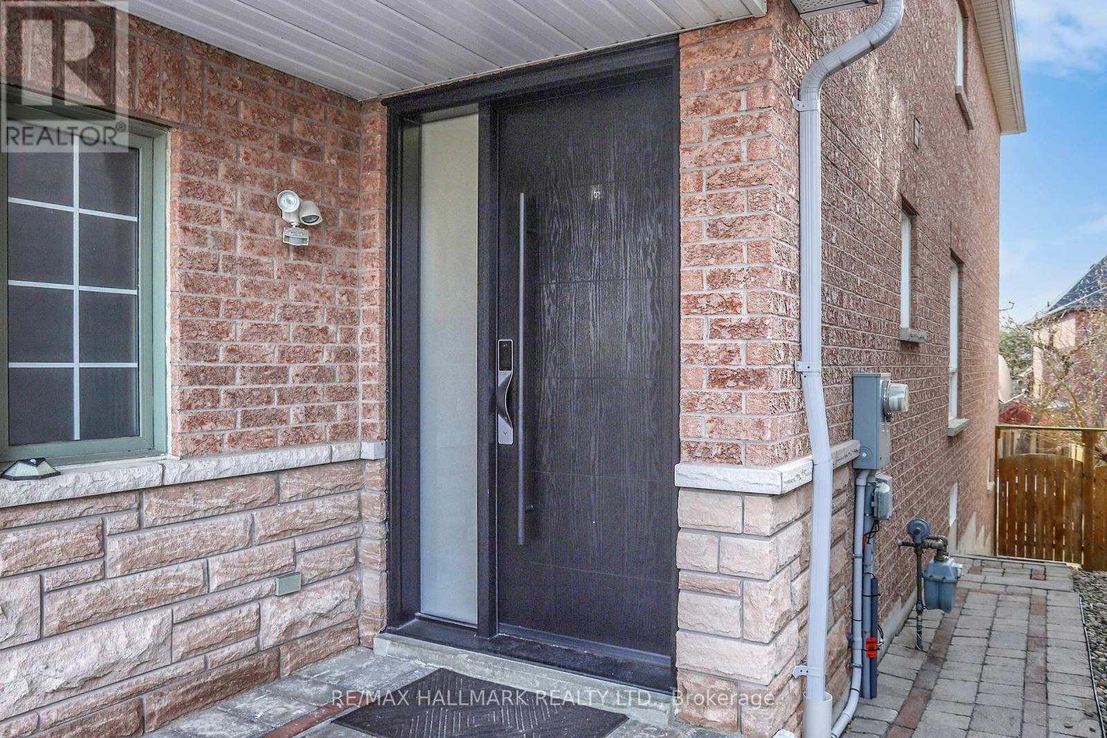 17 DURANGO DRIVE, Richmond Hill (Westbrook), Ontario, L4S2W5 — Photo 5