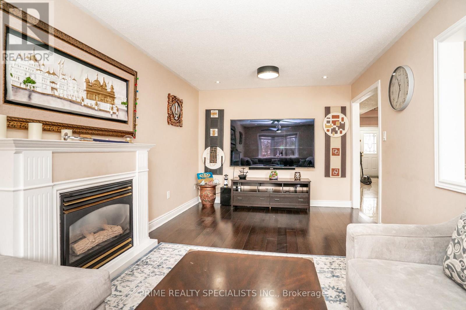 52 DEERGLEN DRIVE, Brampton (Sandringham-Wellington), Ontario, L6R1M3 — Photo 15