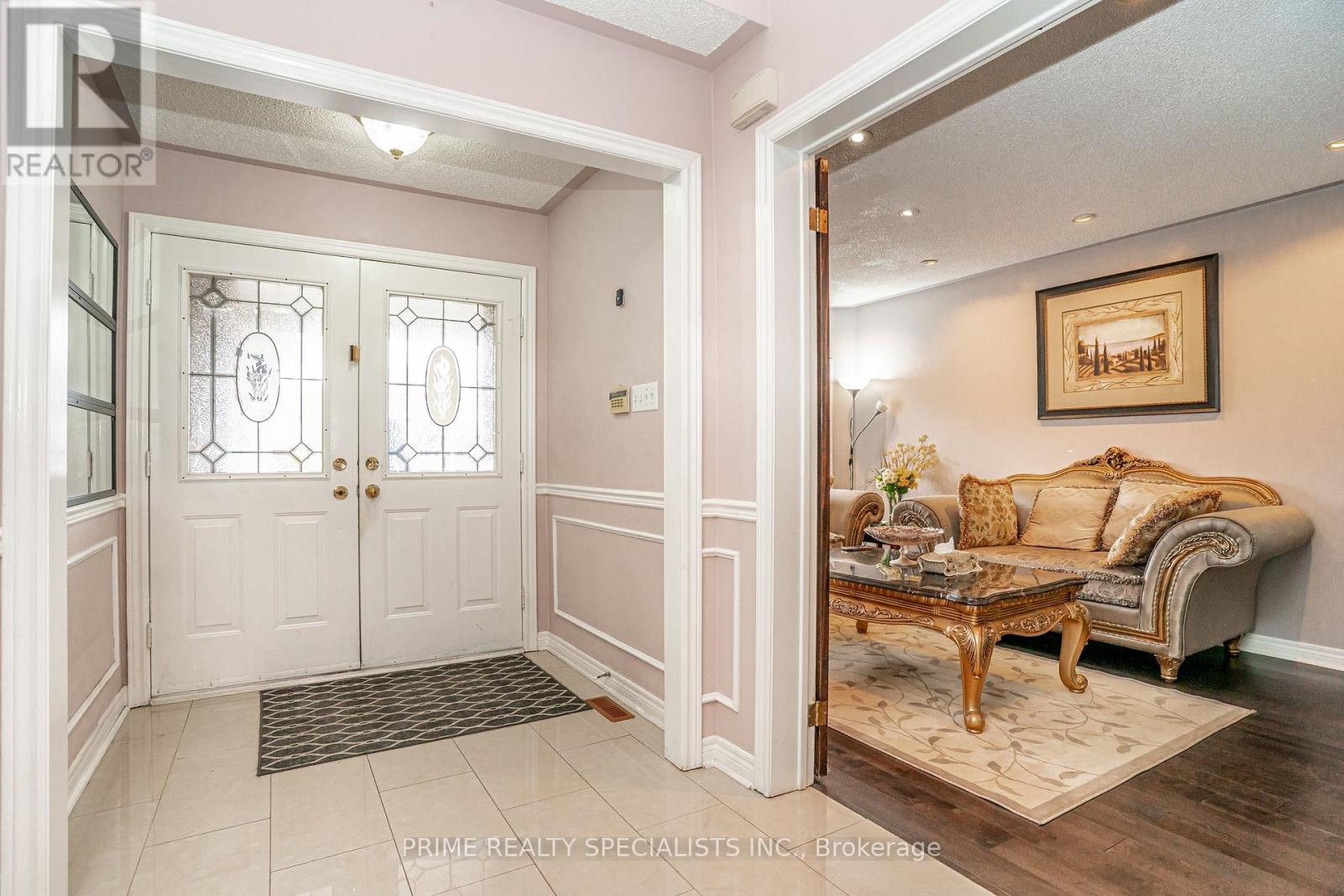 52 DEERGLEN DRIVE, Brampton (Sandringham-Wellington), Ontario, L6R1M3 — Photo 6