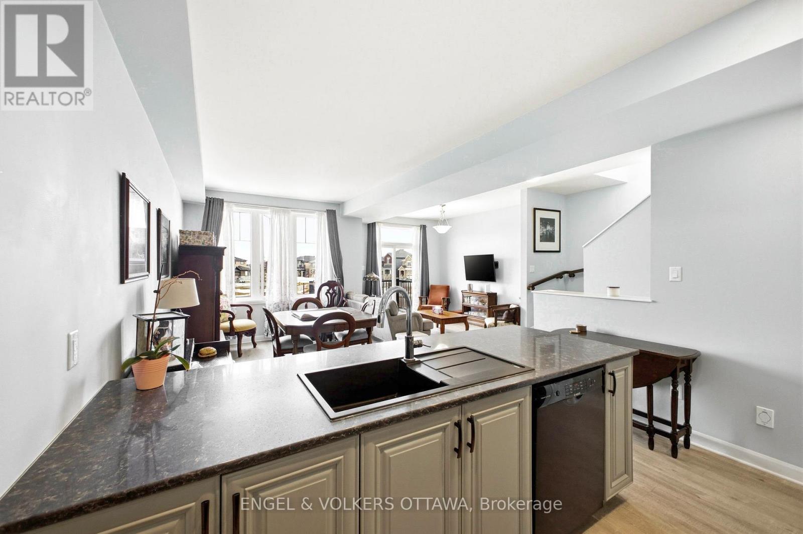 219 LIEBE TERRACE, Ottawa, Ontario, K2J6R9 — Photo 10