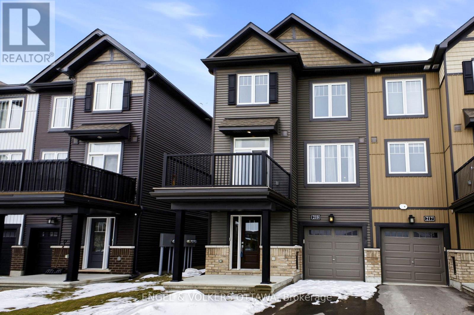 219 LIEBE TERRACE, Ottawa, Ontario, K2J6R9 — Photo 2