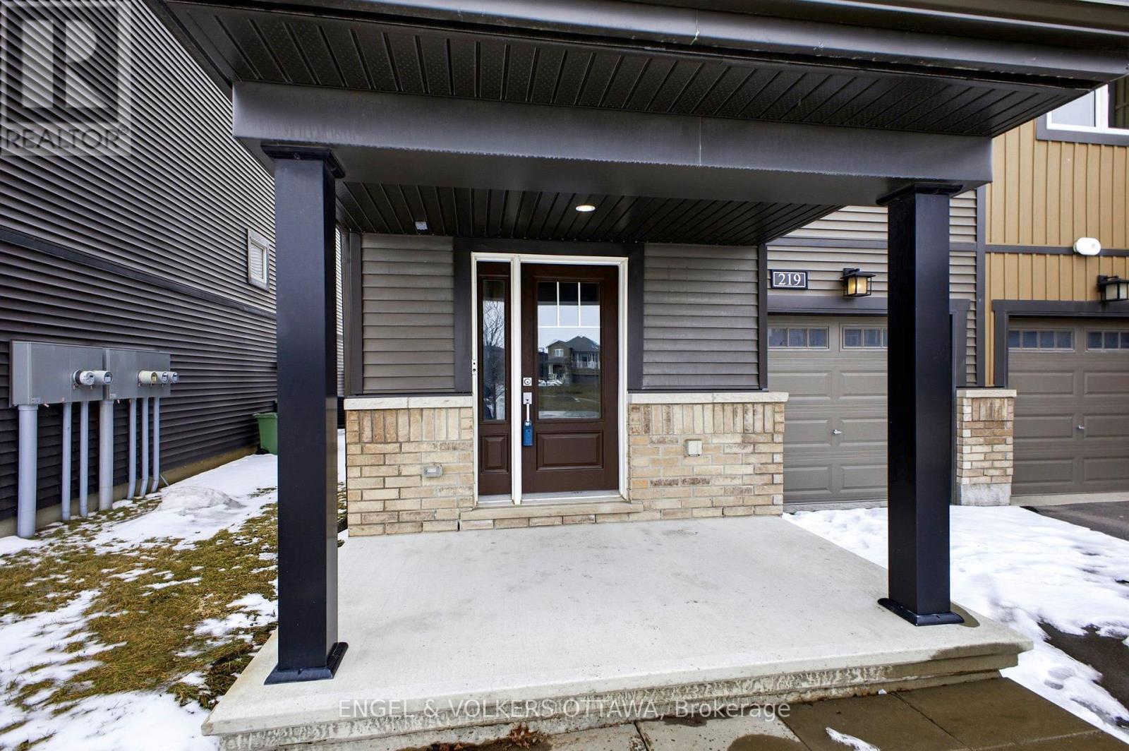 219 LIEBE TERRACE, Ottawa, Ontario, K2J6R9 — Photo 3