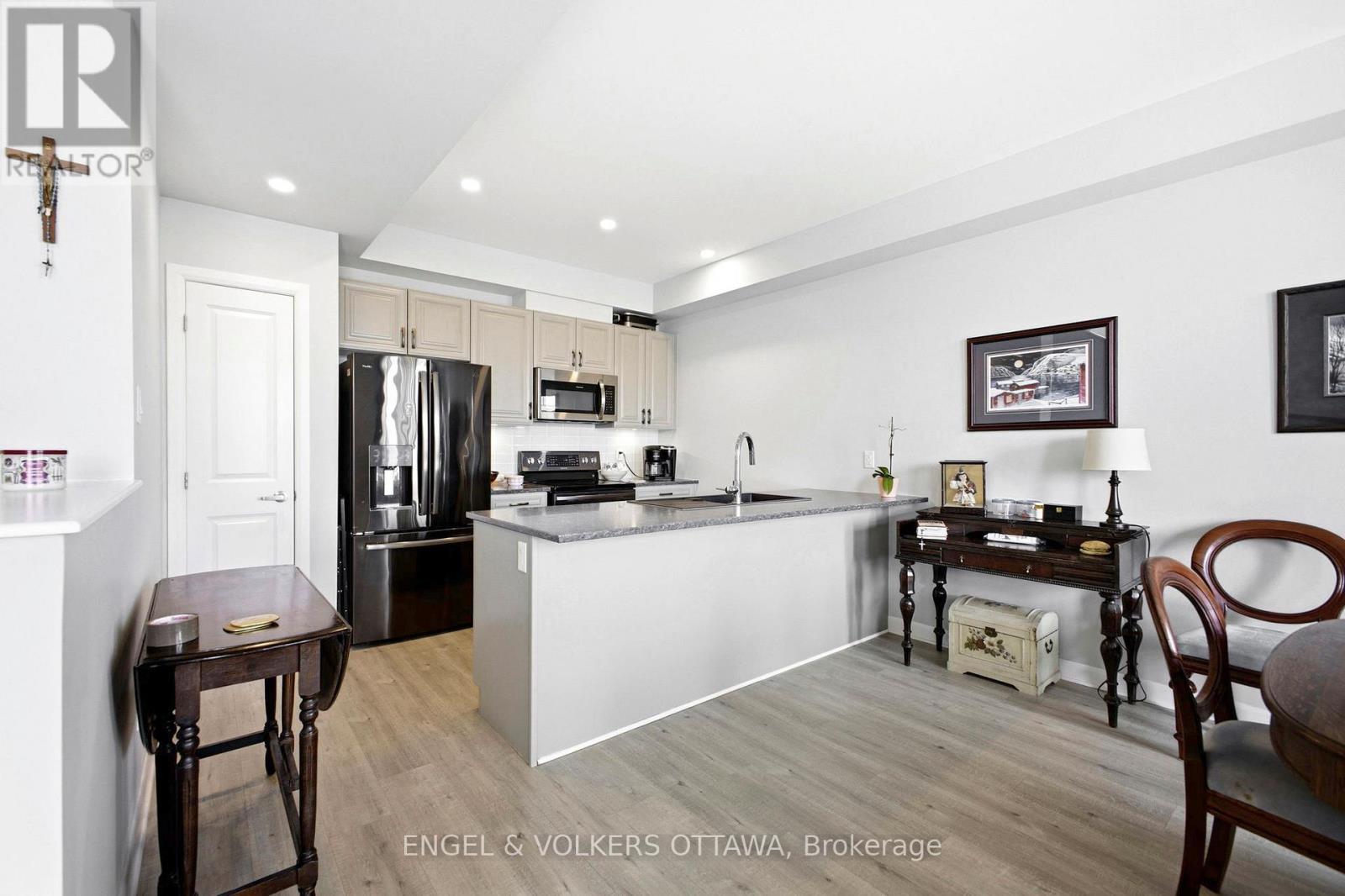 219 LIEBE TERRACE, Ottawa, Ontario, K2J6R9 — Photo 7