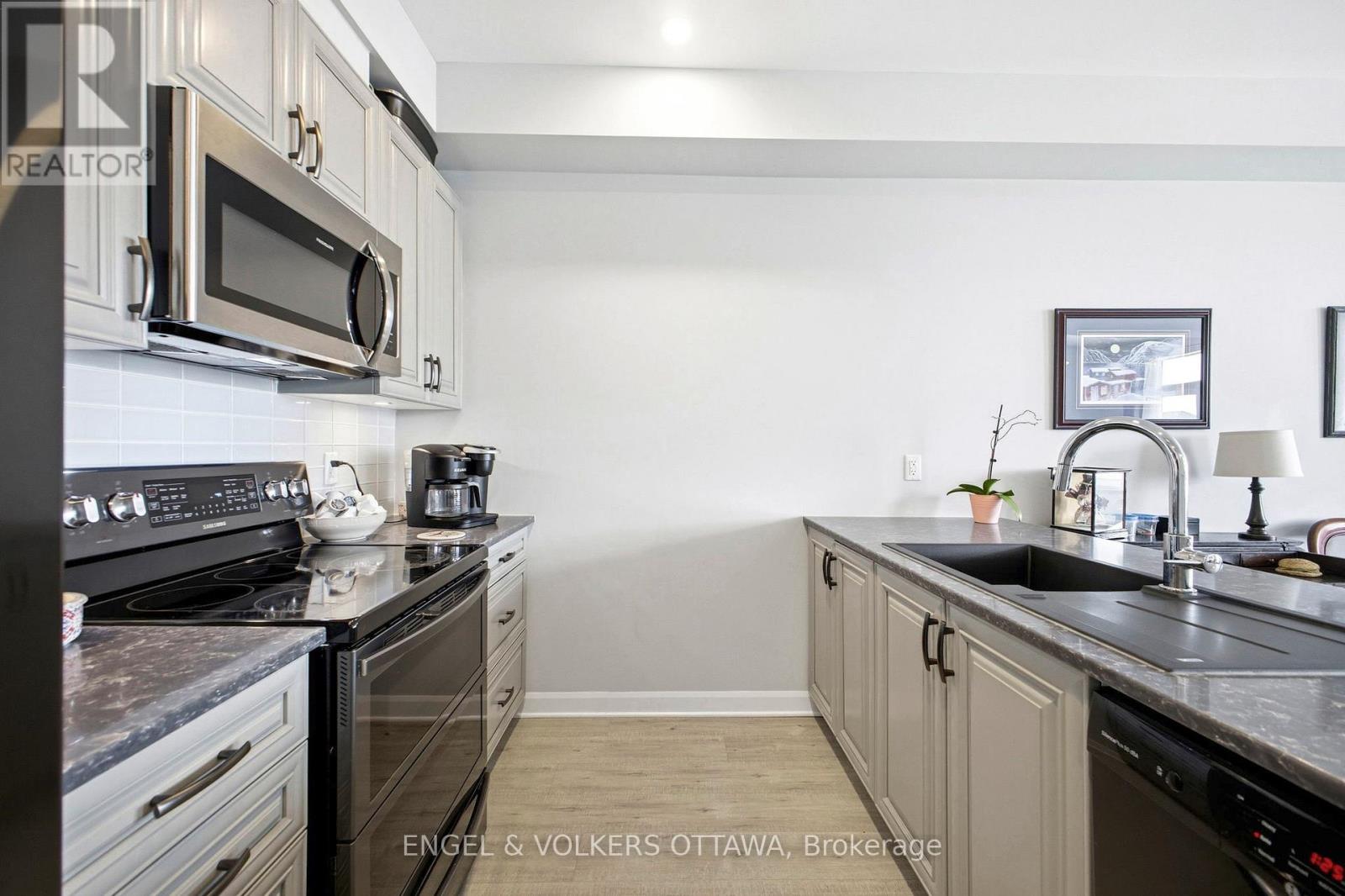 219 LIEBE TERRACE, Ottawa, Ontario, K2J6R9 — Photo 8