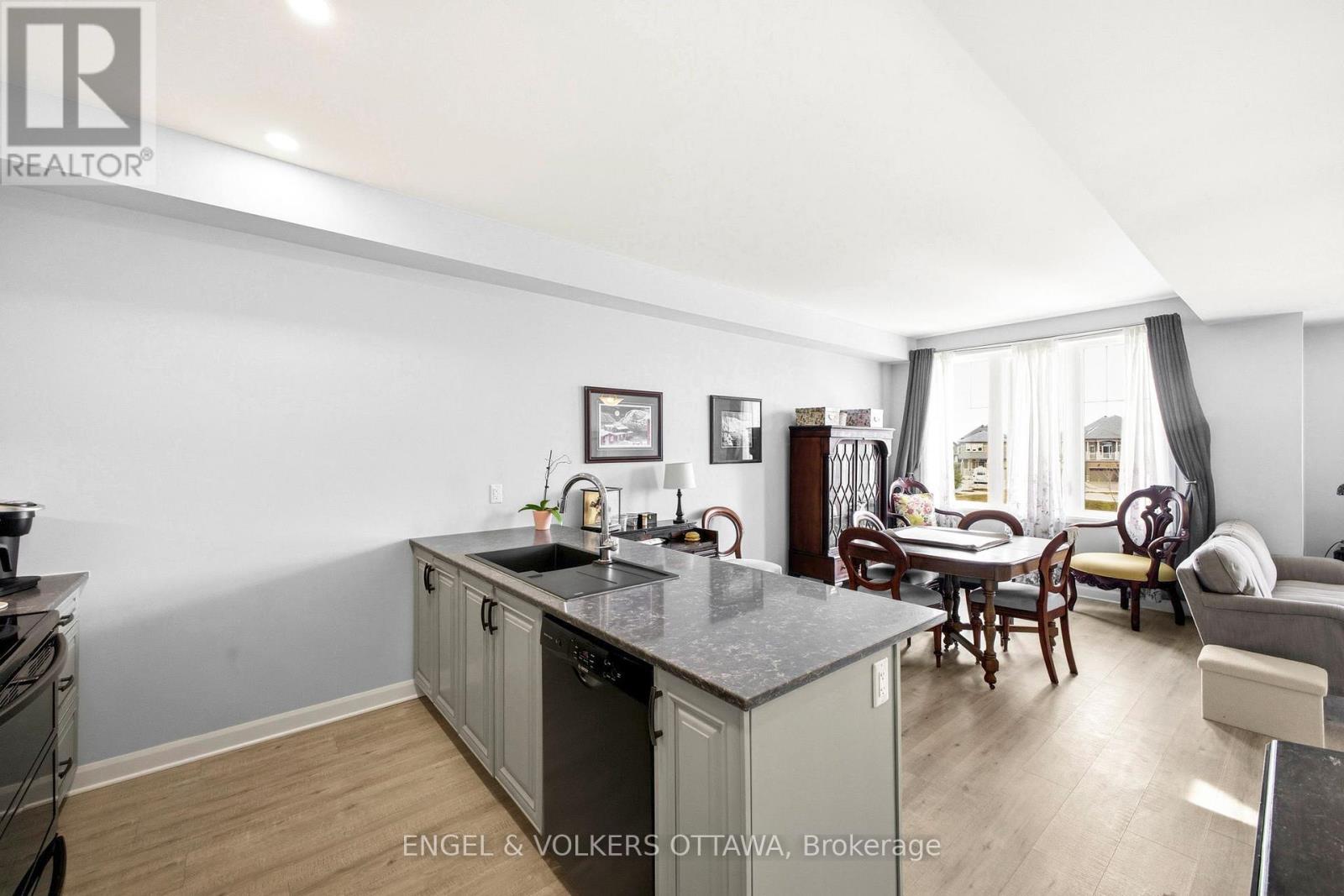 219 LIEBE TERRACE, Ottawa, Ontario, K2J6R9 — Photo 9