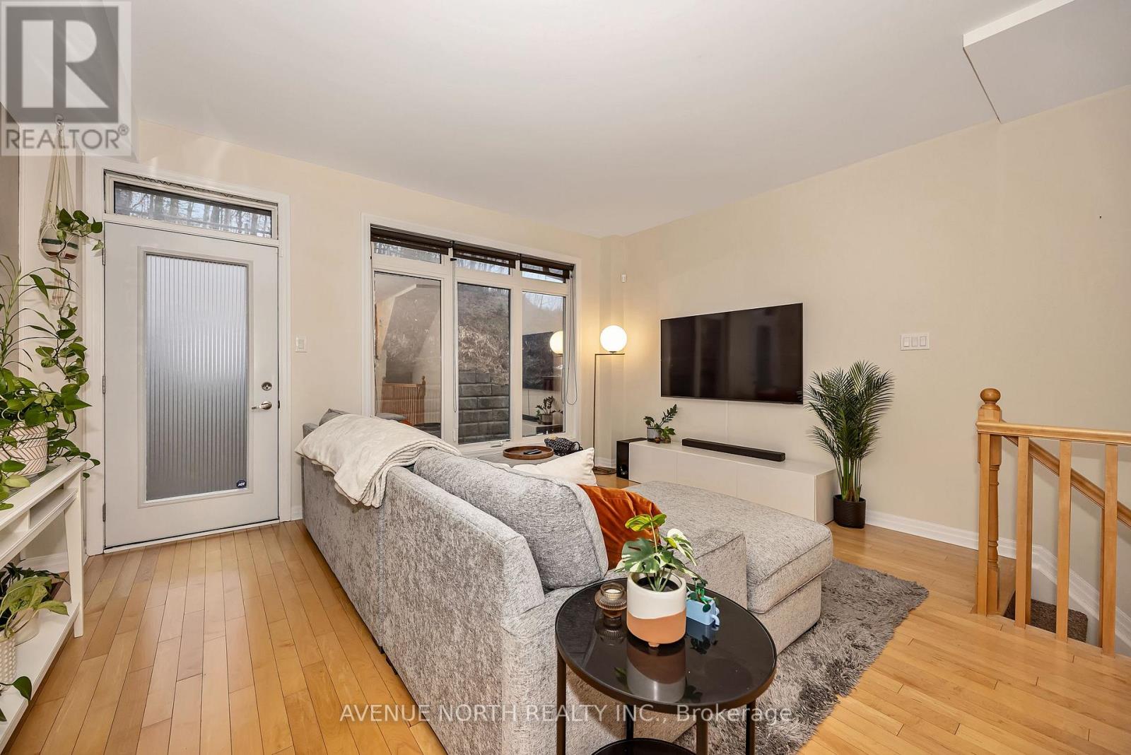 120 LIONEL PRIVATE, Ottawa, Ontario, K4A0X1 — Photo 12