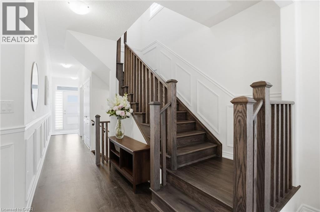 24 GREAT FALLS Boulevard, Waterdown, Ontario, L8B1X8 — Photo 17