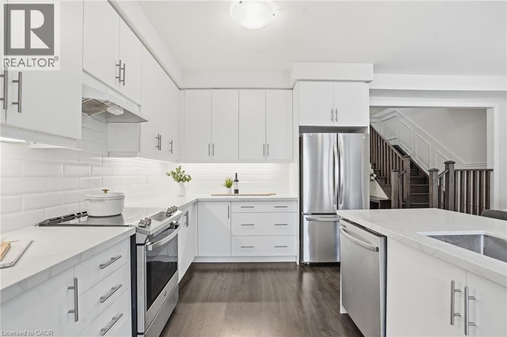 24 GREAT FALLS Boulevard, Waterdown, Ontario, L8B1X8 — Photo 9