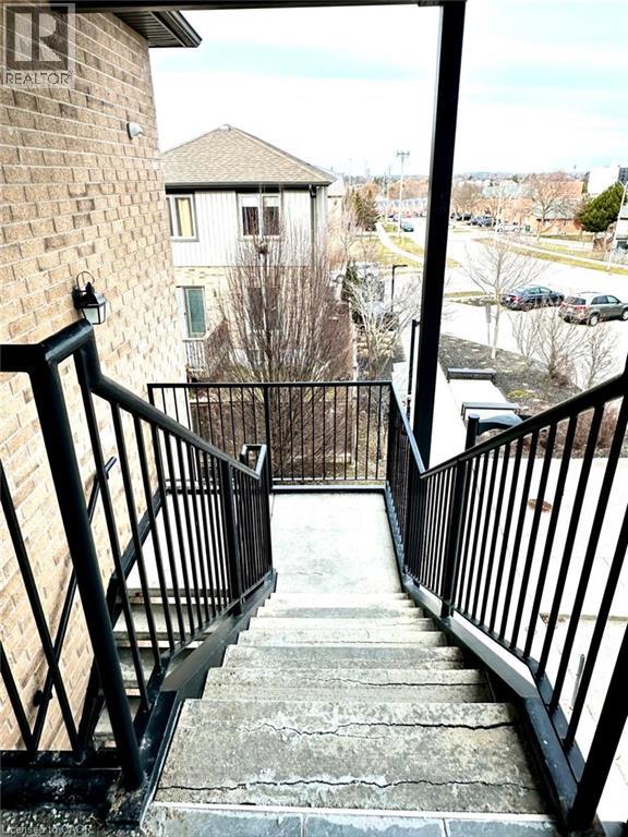 185 WINDALE Crescent Unit# 3B, Kitchener, Ontario, N2E0G3 — Photo 4
