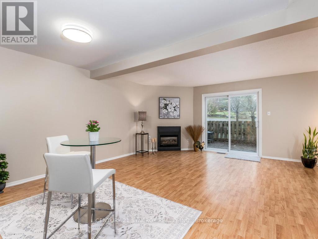 16 - 71 CLARKSON CRESCENT, Ottawa, Ontario, K2L3C9 — Photo 4