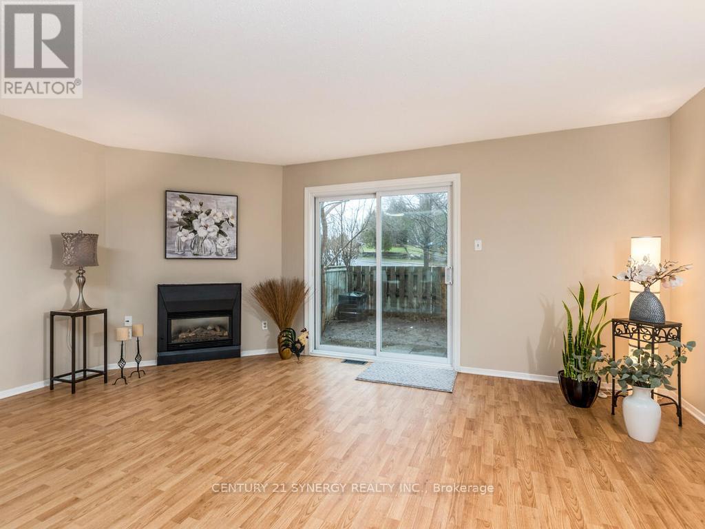 16 - 71 CLARKSON CRESCENT, Ottawa, Ontario, K2L3C9 — Photo 6