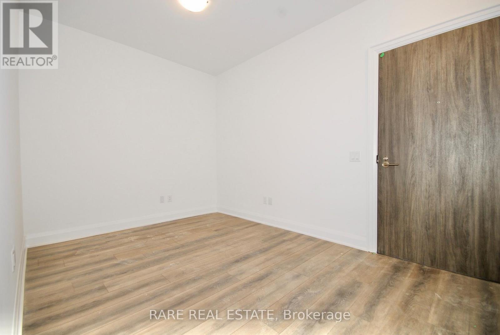 711E - 20 GATINEAU DRIVE, Vaughan (Beverley Glen), Ontario, L4J0L3 — Photo 2