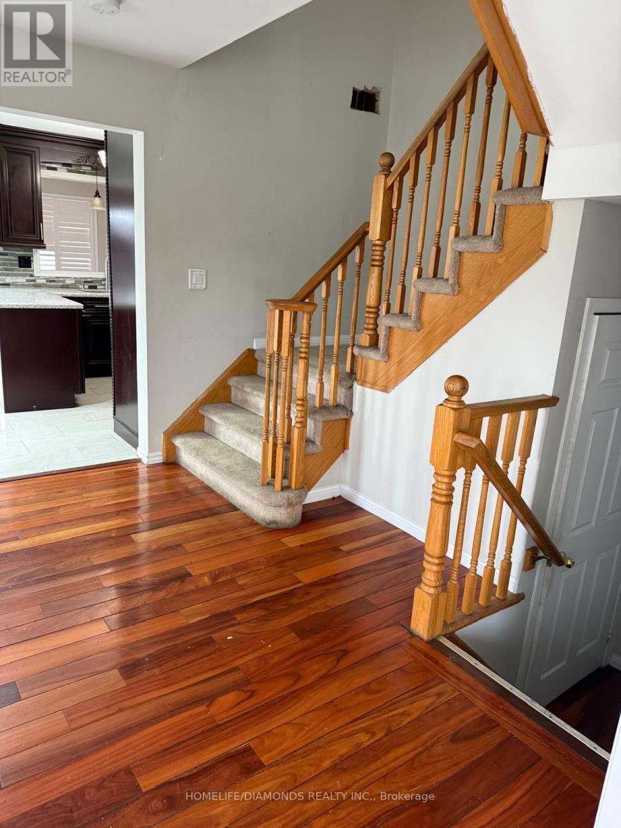 123 OATFIELD ROAD, Brampton (Sandringham-Wellington), Ontario, L6R1Y6 — Photo 2