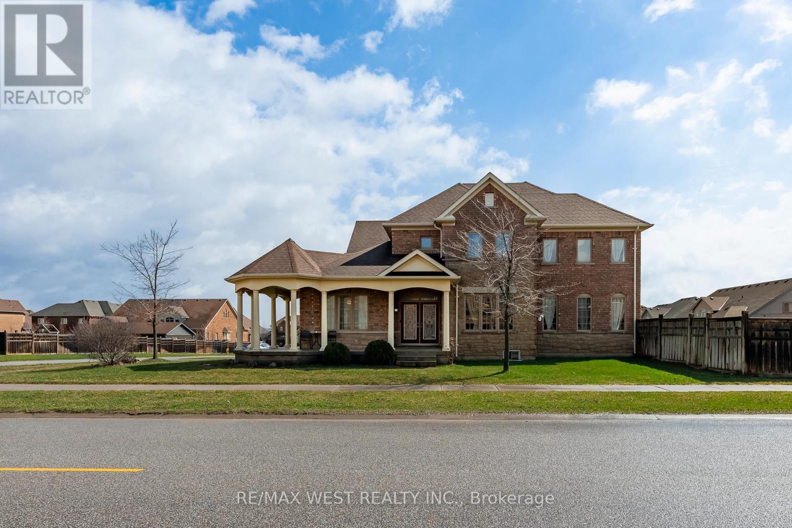 10 STONEGATE AVENUE, Mono, Ontario, L9W5K6 — Photo 3