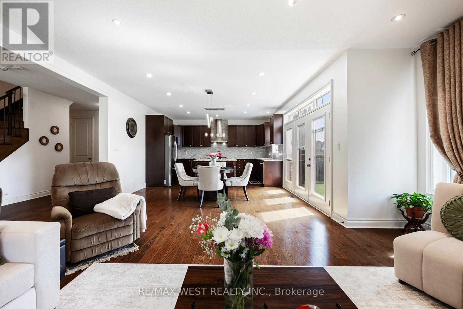 10 STONEGATE AVENUE, Mono, Ontario, L9W5K6 — Photo 4