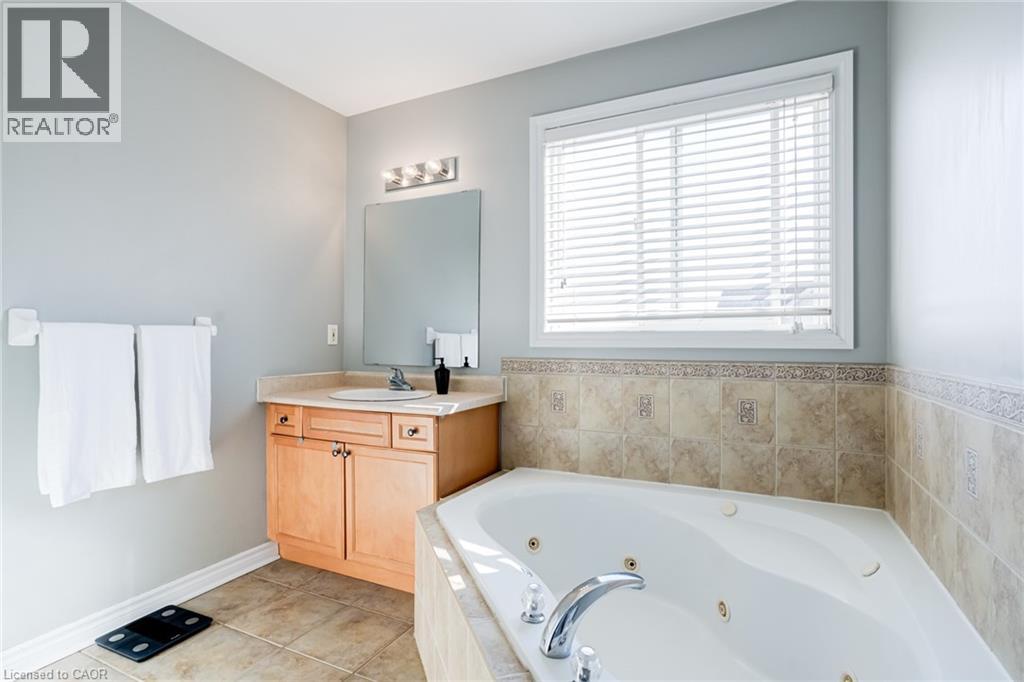 42 FRASSON Drive, Guelph, Ontario, N1E7J9 — Photo 28