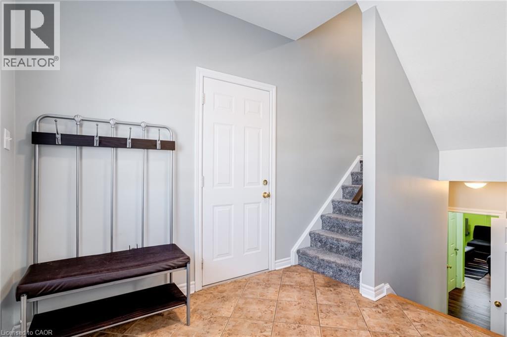 42 FRASSON Drive, Guelph, Ontario, N1E7J9 — Photo 4
