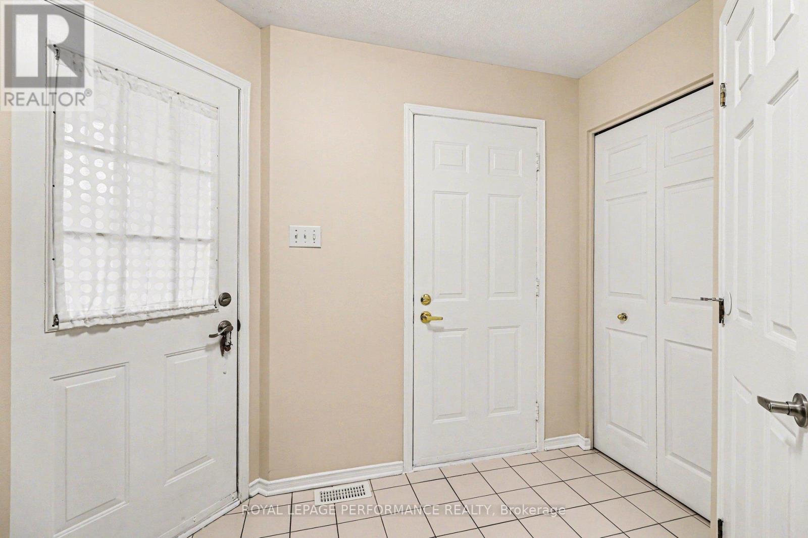 897 PARADISE CRESCENT, Ottawa, Ontario, K4A3S5 — Photo 3